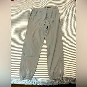 Men’s Lululemon joggers.